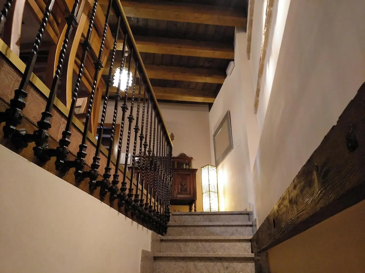 Apartamentos La Casa Del Grial Toledo